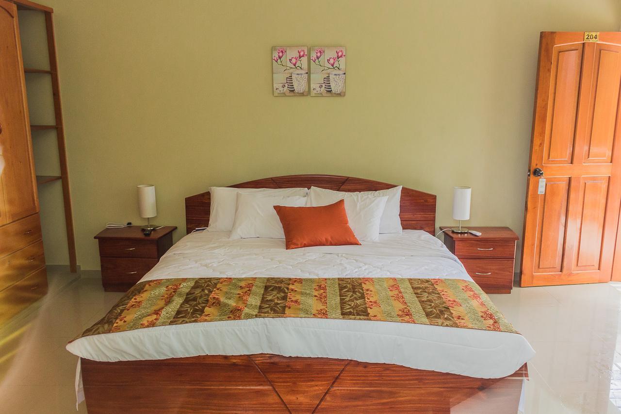 La Floresta Tarapoto Hostal Exterior photo