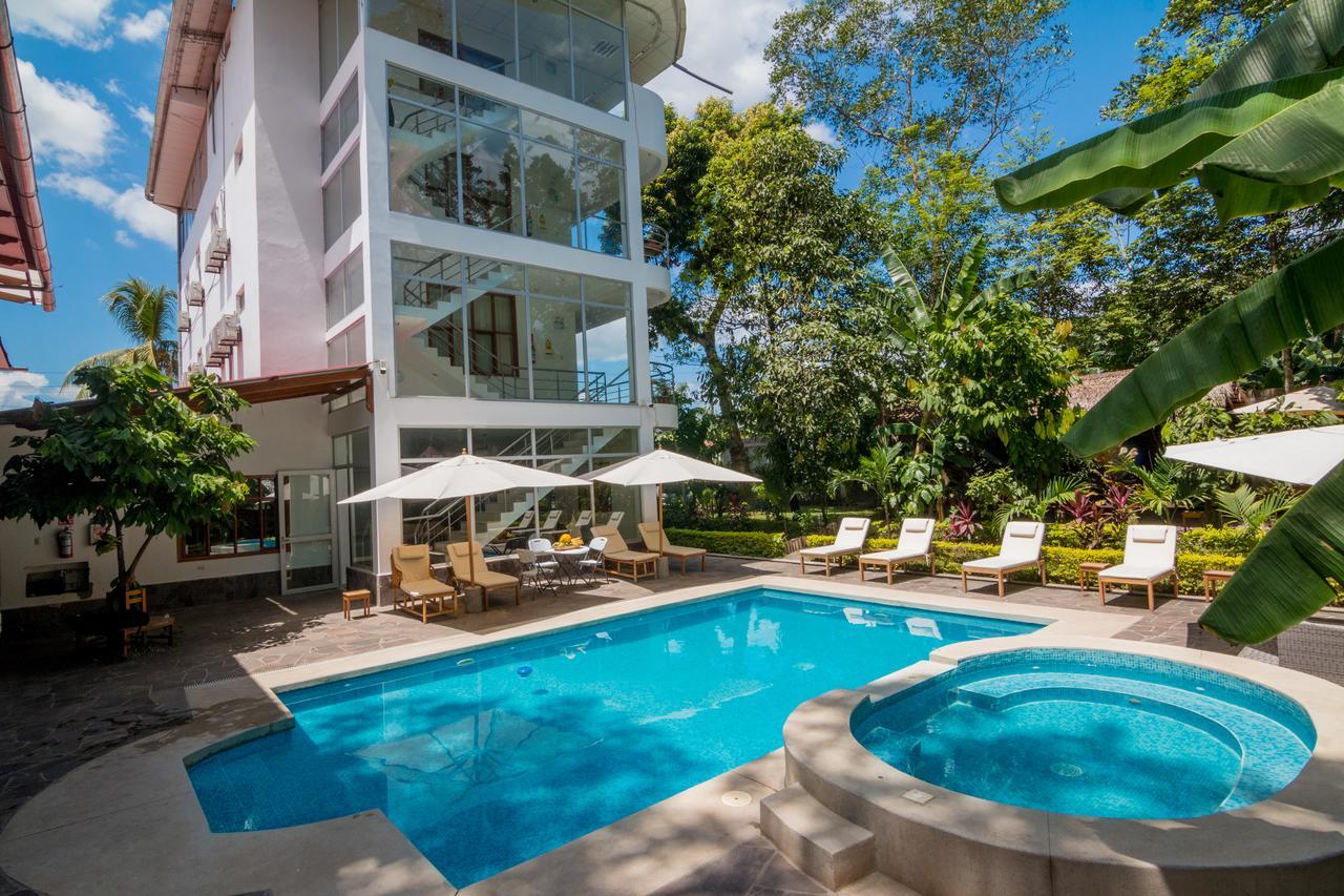 La Floresta Tarapoto Hostal Exterior photo