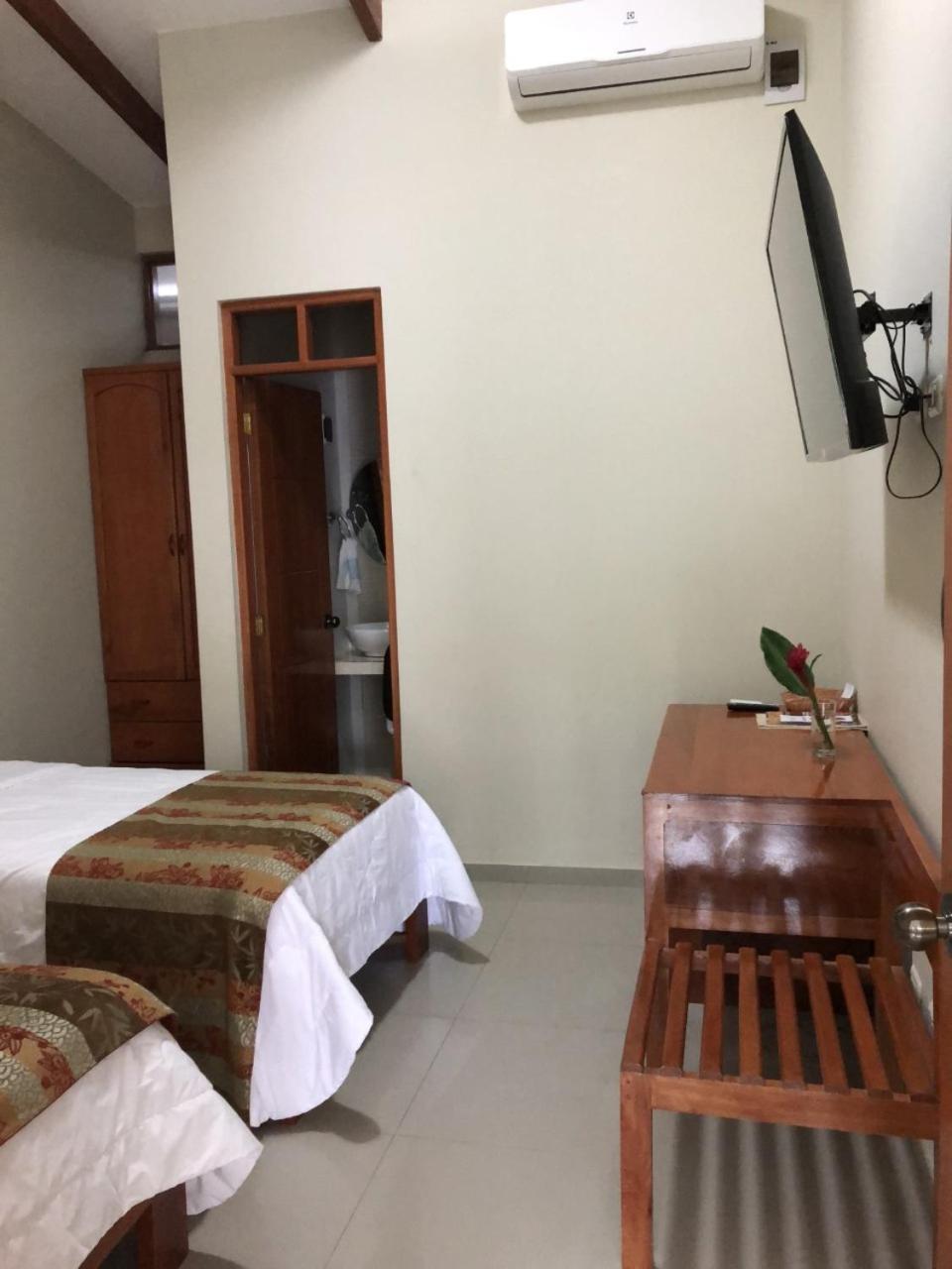 La Floresta Tarapoto Hostal Exterior photo